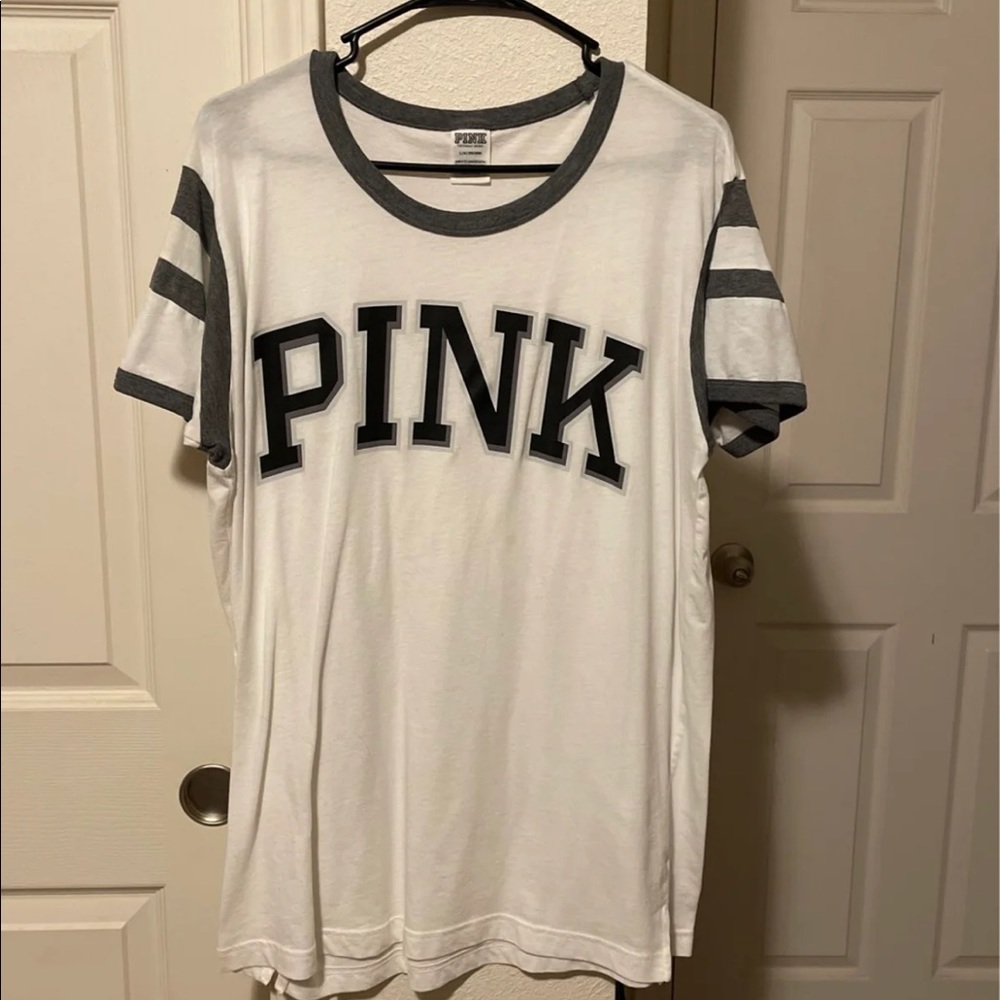 PINK VS Tee